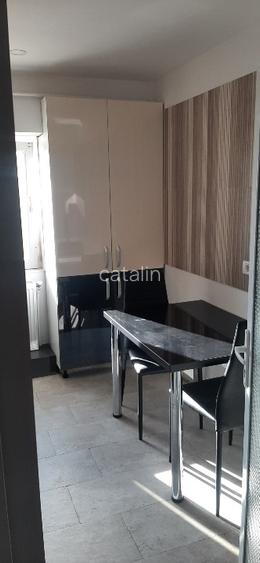 Proprietar inchiriez apartament cu 2 camere - 8