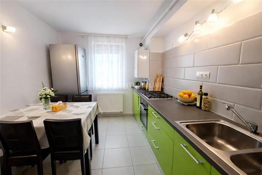 Elegant,decomandat,103mp,2bai,garaj,vedere deschisa,Urban Pentha,Tractorul,Braso - 2