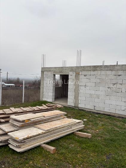 Început de casă teren  - 11