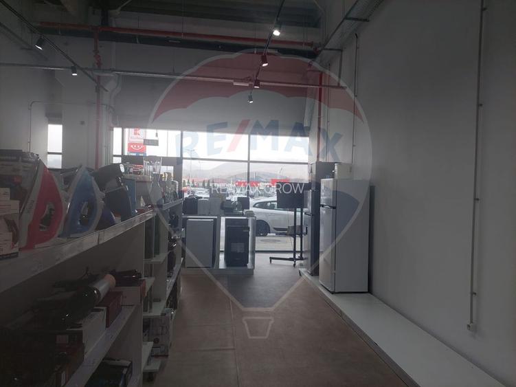 Preluare investitie–spatiu comercial amenajat in Complex Nest, Moinest - 9