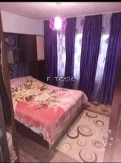 Apartament de 3 camere, semidecomandat, etaj 1/4, zona Podu Ros - 8