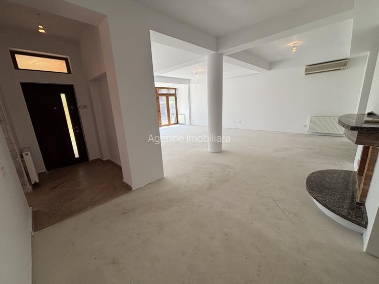 Vila zona Exclusivista - Iancu Nicolae - Complet Renovata 2026 - 9