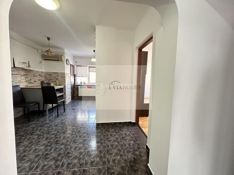 3 camere decomandate/Zona Bibliotecii Județene Octavian Goga - 3