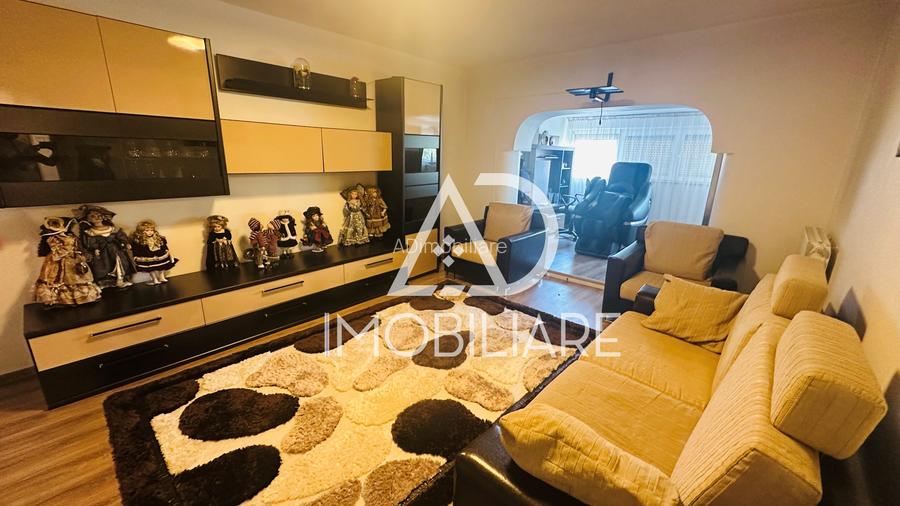 Apartament 3 camere de vânzare-Strada Traian, parter, 114 mp - 2