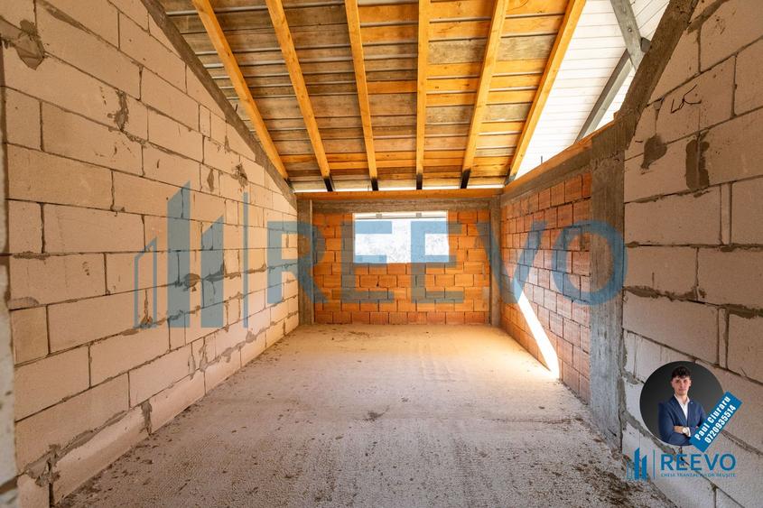 Pensiune/Vilă la roșu P+E+M în Sărata - 32