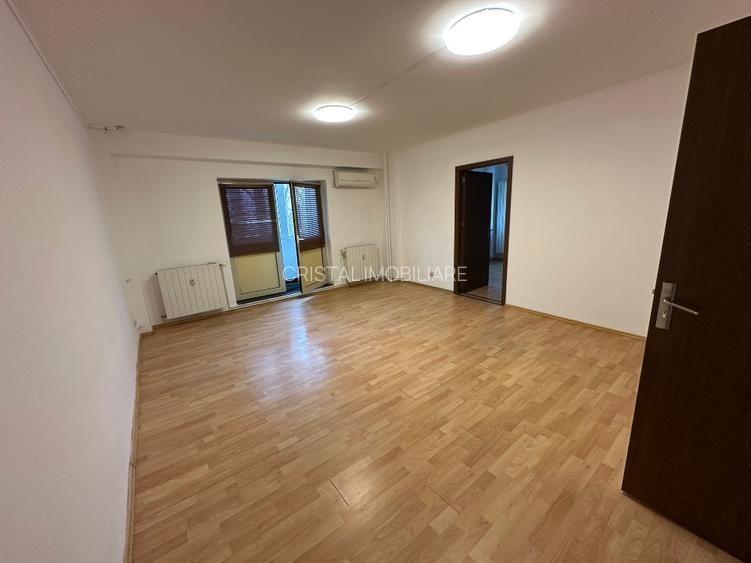 Vanzare 3 Camere Burebista - Alba Iulia, Bloc Monolit, Centrală Proprie - 6