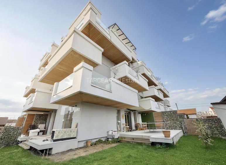 Apartament 3 camere - Grădină - Piscinǎ - 3