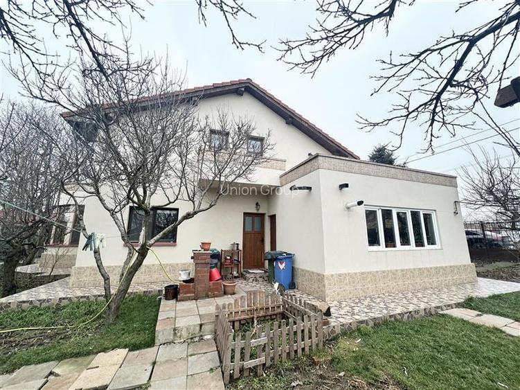 Casa Spatioasa cu Teren de 1000 mp | Poiana - 4