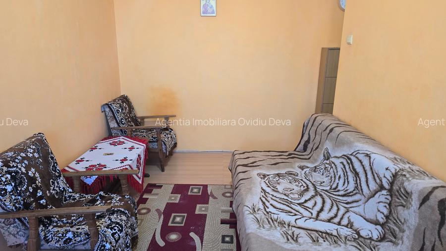Inchiriez apartament 2 camere in Deva, zona Dacia, - 2