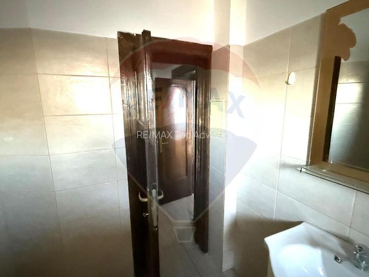 VANZARE Apartament cu 4 camere in zona Dacia - 9