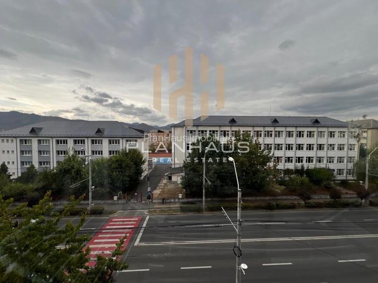 Apartament 2 camere,ultracentral Republicii ,zona.Policlinica .Sf Ioan  - 12