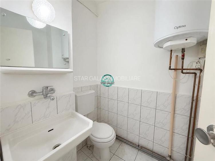 Vand spatiu comercial in Tudor, Blv. Pandurilor suprafata utila 33 mp - 7