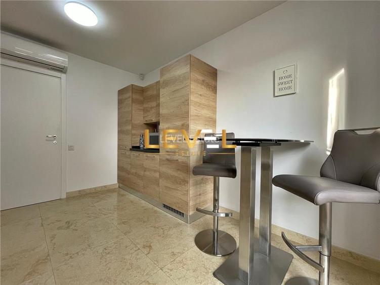 [VIDEO] Modern Unfurnished 4 Bedroom Villa with Private Pool for Rent in Oxford - 12