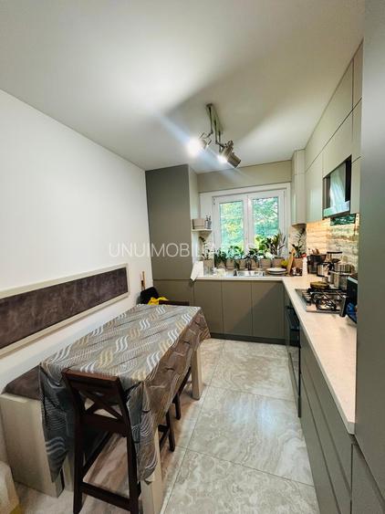 Apartament 2 camere  Bd Bucuresti - etaj 2/4 - 85000 euro  negociabil - 2