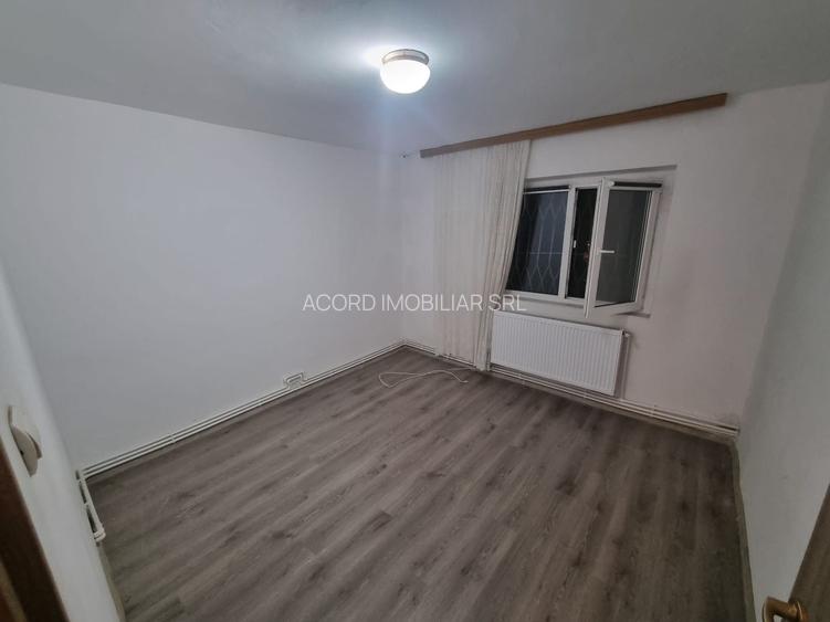 Faleza nord-apartament 2 camere decomandat cu gaze - 6