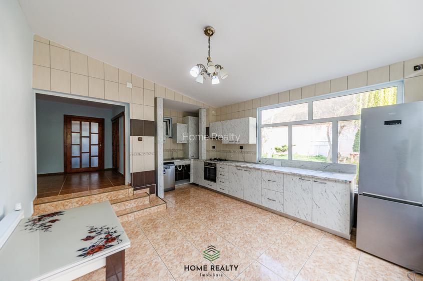 COMISION 0% I Casă + Teren - 3.763 mp I Peciu Nou - str. Principală. - 3