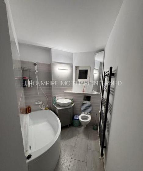Apartament 2 camere decomandate zona Far - 6