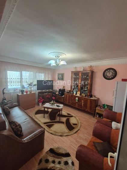 Inchiriez apartament 2 camere, zona Vidin-Progresul, mobilat si utilat - 2