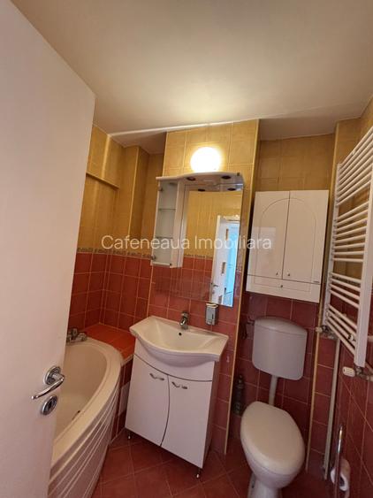 Apartament Calea 13 Septembrie colt cu Str:Sabinelor - 6
