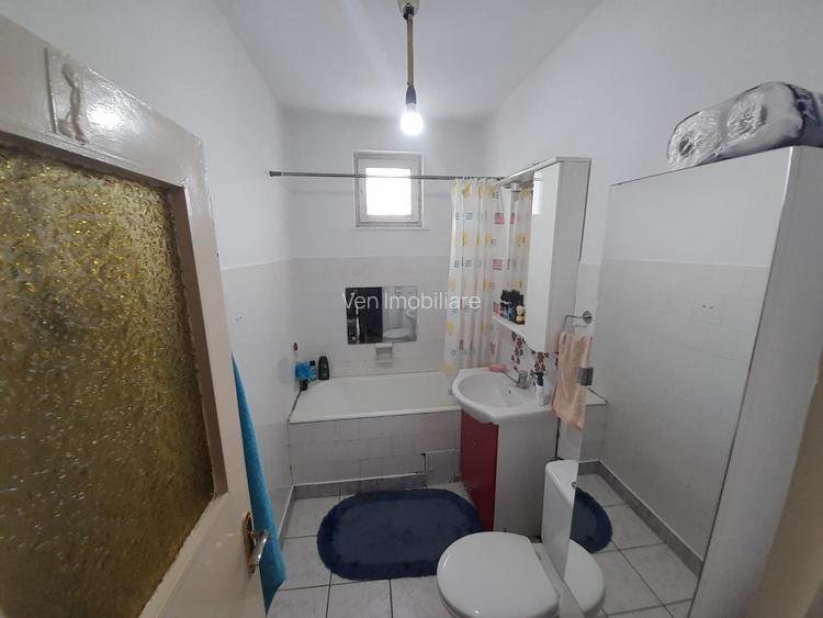 Apartament 3 camere DECOMANDAT, zona HAN - 11