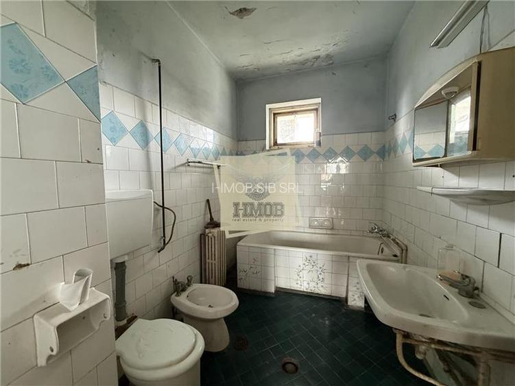 Apartament la casa 150 mpu cu 4 camere curte 150mp Piata Cibin - 12