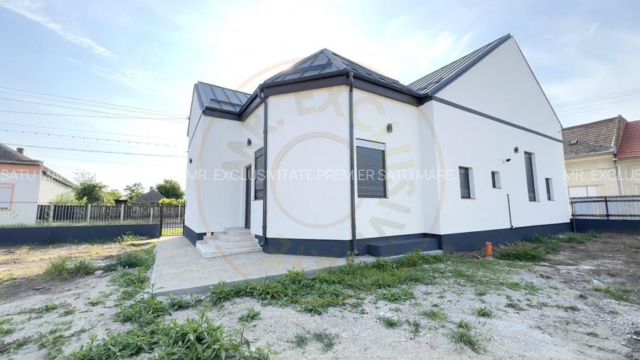 Inchiriere Casa 3 camere 154 mp, Teren 630 mp - Str. T. Vladimirescu - Carei  - 2
