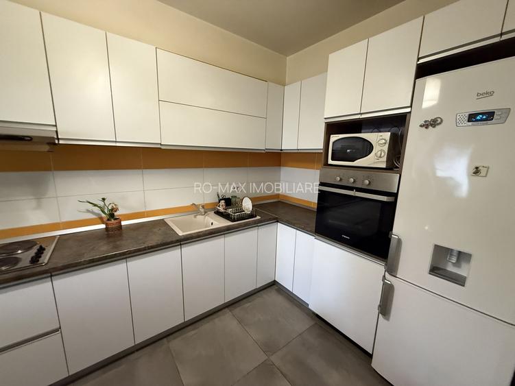 Casă înșiruită complet mobilată + curte+ 2 parcari în complex inchis! - 13