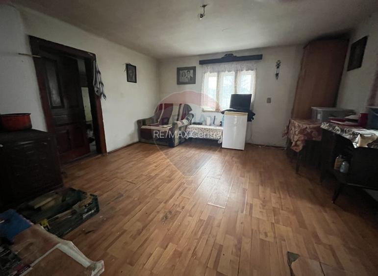 Teren 3808mp+Casă Fundata, Brașov - Cheile Grădiștei - Drum asfaltat - 8