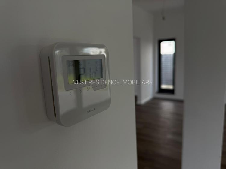 Case individuale cu 4 camere si mansarda. Teren 400 mp. Comision 0 - 12