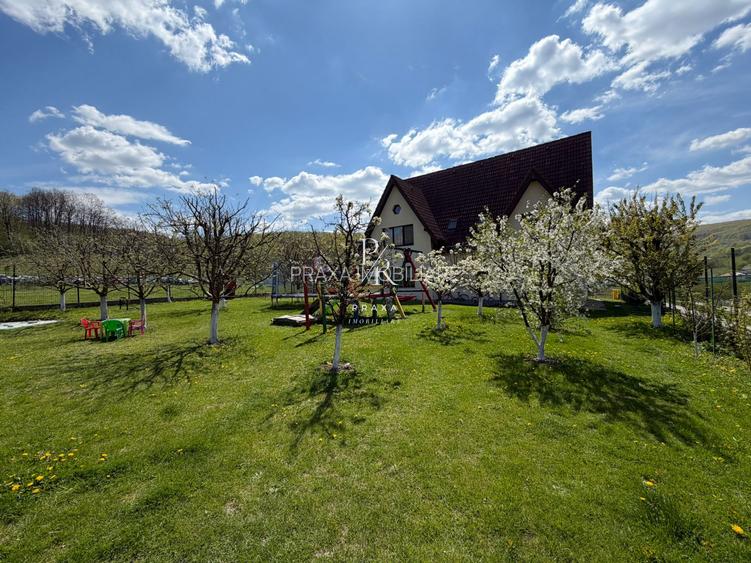 Exclusivitate! Casa individuala, la liziera padurii, amplasata pe 1076 mp teren! - 10