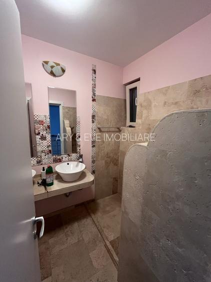 Vilă spațioasă, confort, intimitate și funcționalitate la standarde înalte - 4