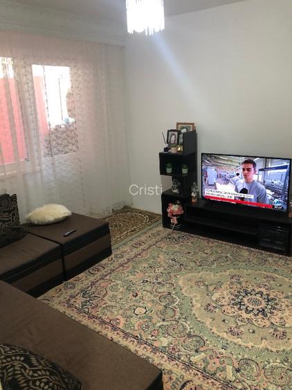 Vând apartament 2 camere  - 15