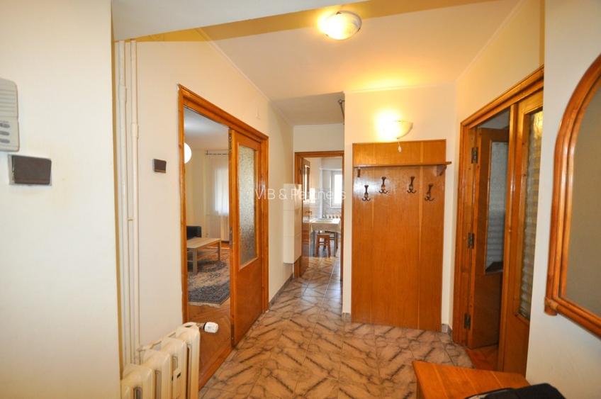 Apartament de 3 camere | Bulevardul Unirii - 8