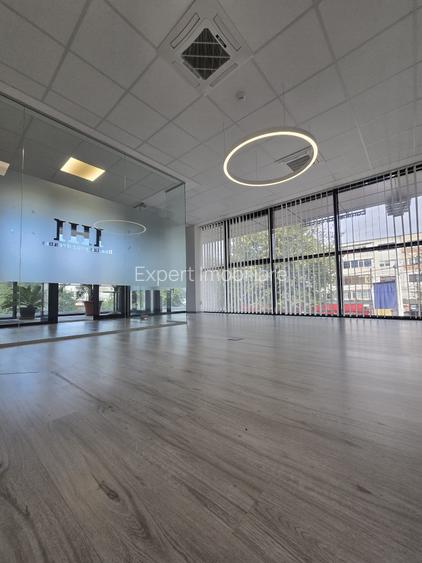 Spațiu comercial exclusivist de închiriat Cladire Avizata ISU - 5