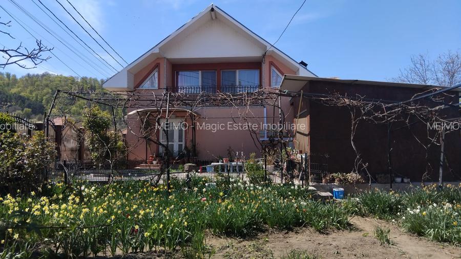 Eleganță, spațiu și confort modern – proprietate premium în Comănești - 3