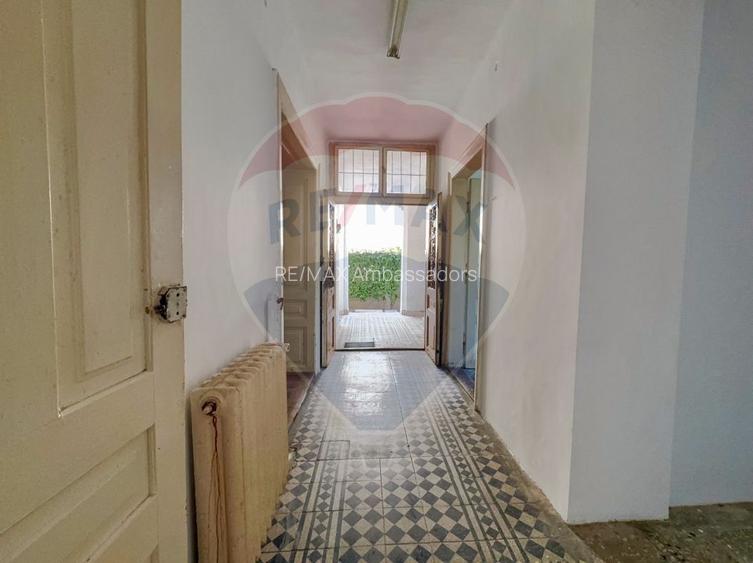 Casă / Vilă cu 6 camere de vânzare în zona Elisabetin - 23