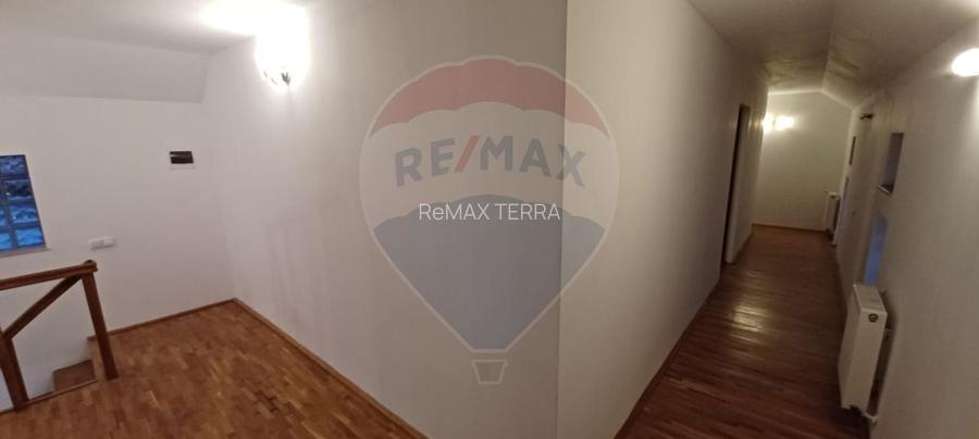 DE INCHIRIAT: Casă / Vilă P+1 - Zona Centrala BAIA MARE - 11