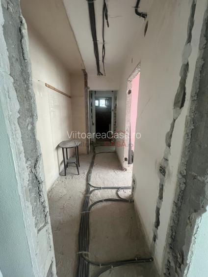 Metrou Iancului - instalatii schimbate - tamplarie noua - pregatit de finisare - 12