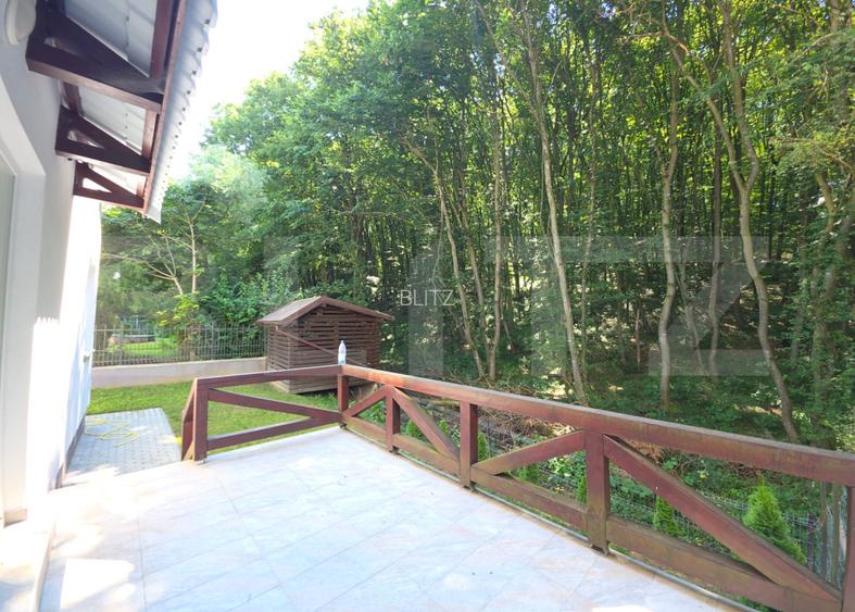 Casă de vânzare, 281 mp, zona Corunca