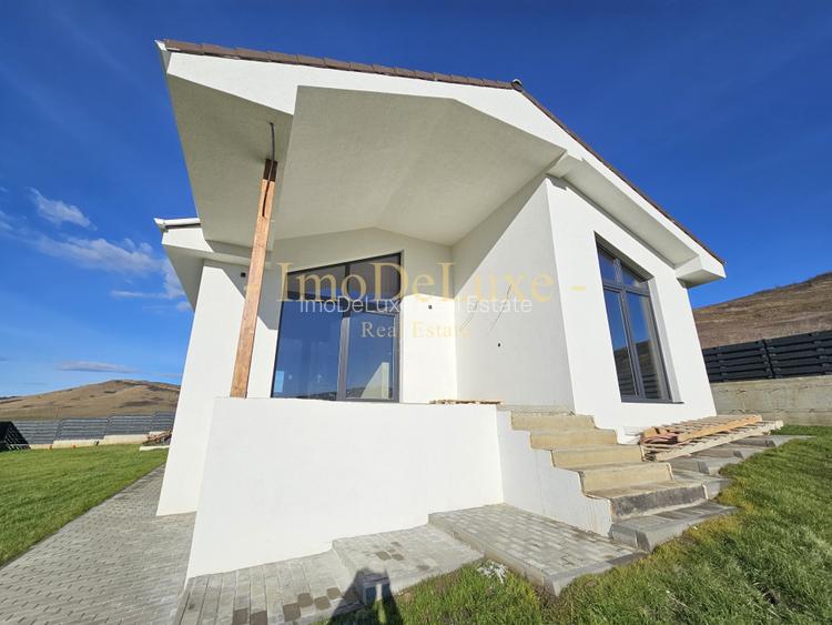 Casa individuala 1 nivel, teren 900 mp, 107 mp utili, 4 cam, com. Jucu - 6