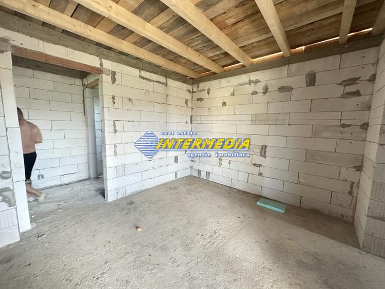 Casa in Rosu Teren 570 mp sau 1134 mp Terasa mare imprejmuit Barabant Alba - 6