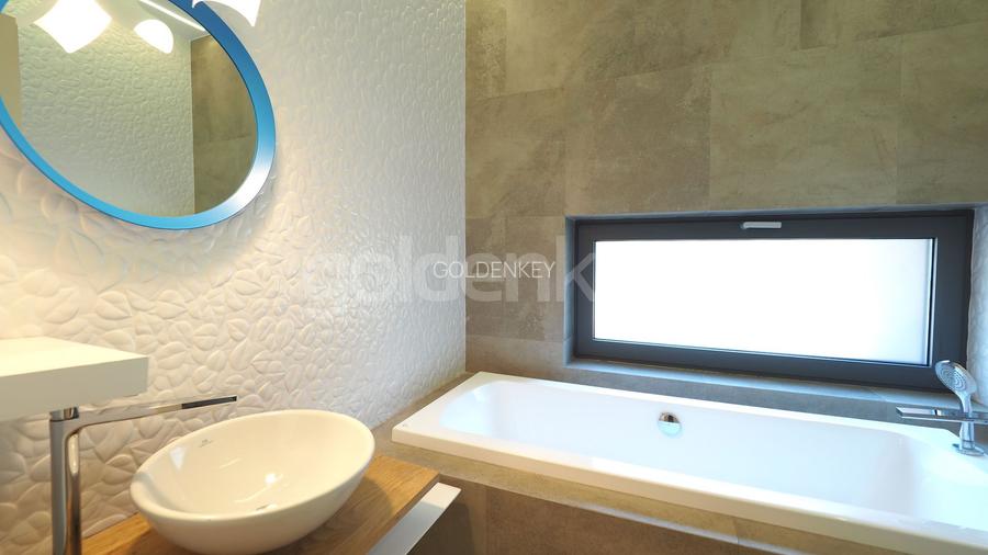 Vila minimalista insorita | piscina interioara | sauna | Jacuzzi - 23