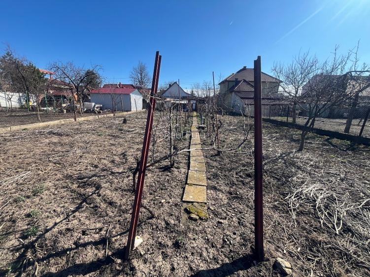 Casă de vânzare- 3 camere, teren total 796mp, front stradal 16,7m- Zona Grădiște - 5