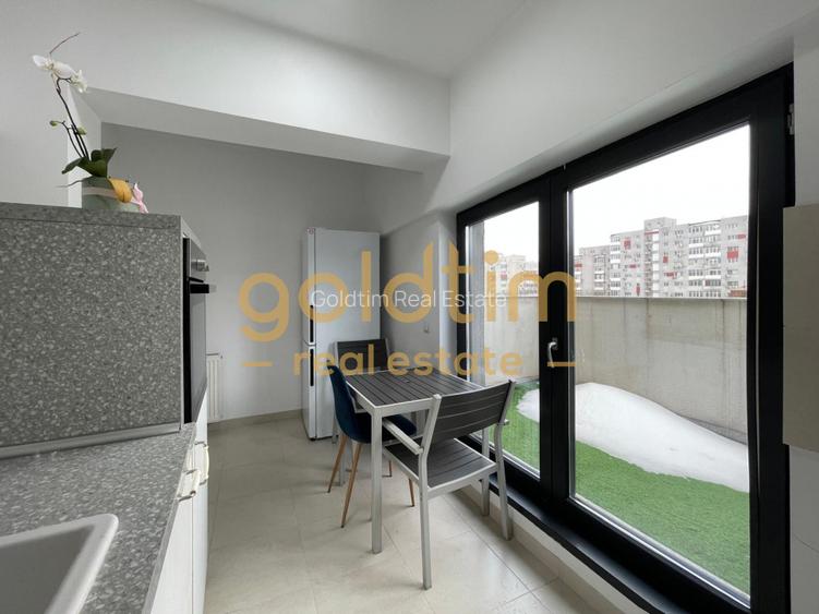 ULTIMUL  ETAJ/LIFT DIRECT/SUPRAFATA GENEROASA/ Trasnformat din 4 camere - 32