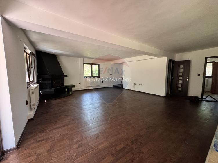 Casa cu teren generos – refugiul perfect în Paltinoasa, Suceava - 11