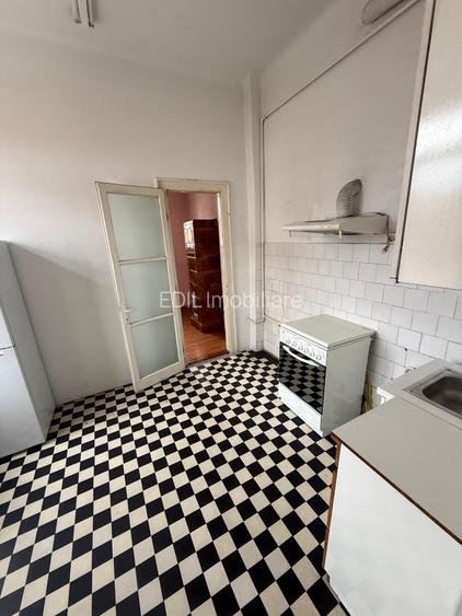 Ap 3 cam semidec, 73 mp, luminos, et.1/2, ultracentral-Regionala CFR - 6