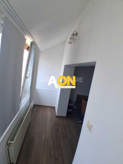 Apartament 2 camere Cetate - 2