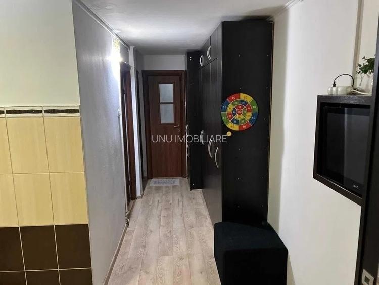 3 Camere Decomandat 61mp mobilat zona Nicolina 1 Esplanada - 5