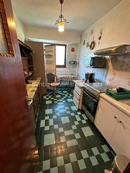 Apartament 3 camere de vanzare Gorjului (6-7 minute de metrou / An 1979 ) - 14