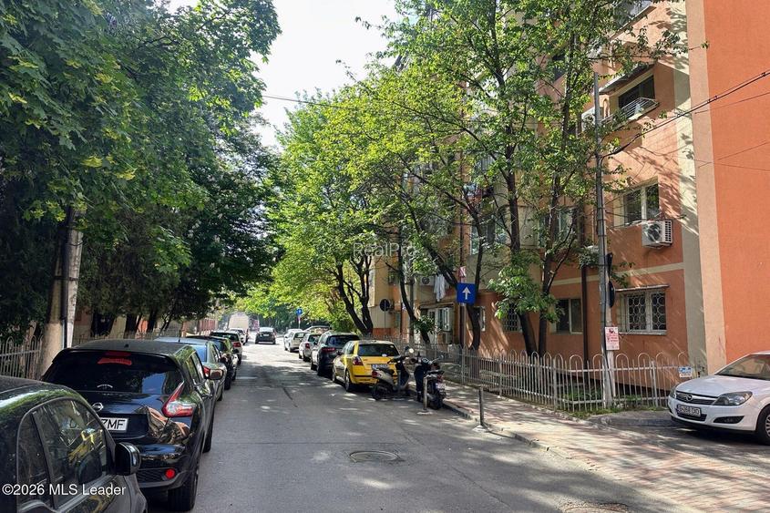 Fizicienilor - Lacramioarei, 3 camere 67 mp, pod 40 mp, modernizat - 17
